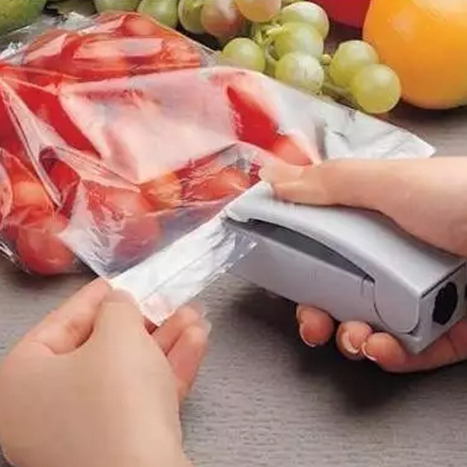 7675A Multifunctional Household Mini Portable Super Sealer Handy Plastic Bag Sealer Sealing Machine 7675A Multifunctional Household Mini Portable Super Sealer Handy Plastic Bag Sealer Sealing Machine
